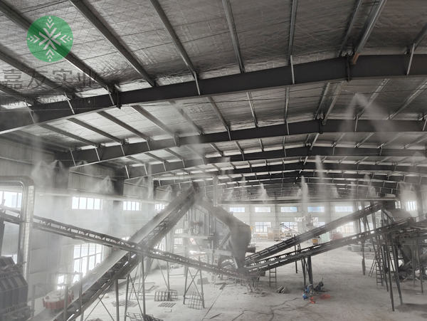 常山常能環保科技有限公司-碎水泥回收塊車間料棚噴霧除塵系統2